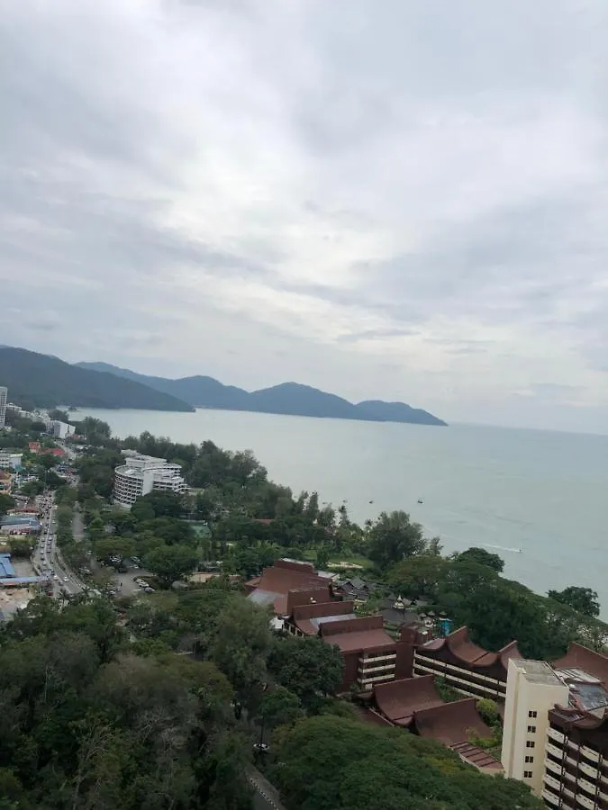 Beach Resort 19 Home Stay Sri Sayang Apartment Batu Ferringhi 3Bedroom 0*,